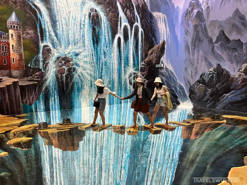 Waterfall Illusion Inside 3D Art Langkawi